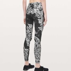 Painted Paisley Wunder Under Silver Ice Black, Lululemon